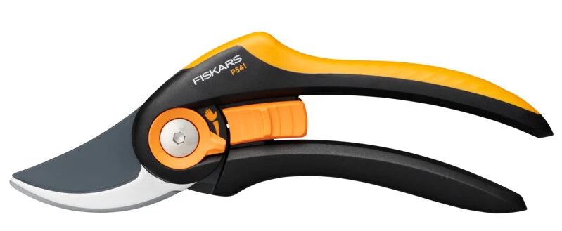 Sekatorius prasilenkiančiais ašmenimis Fiskars SmartFit P541 (1057169)