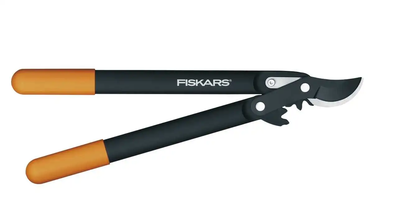 Sodo žirklės prasilenkiančiais kablio formos ašmenimis Fiskars PowerGear S (1001555)