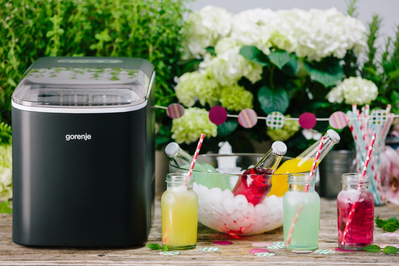 Ledukų gaminimo aparatas Gorenje IMC1200B 120 W, 2.2 L, juodas