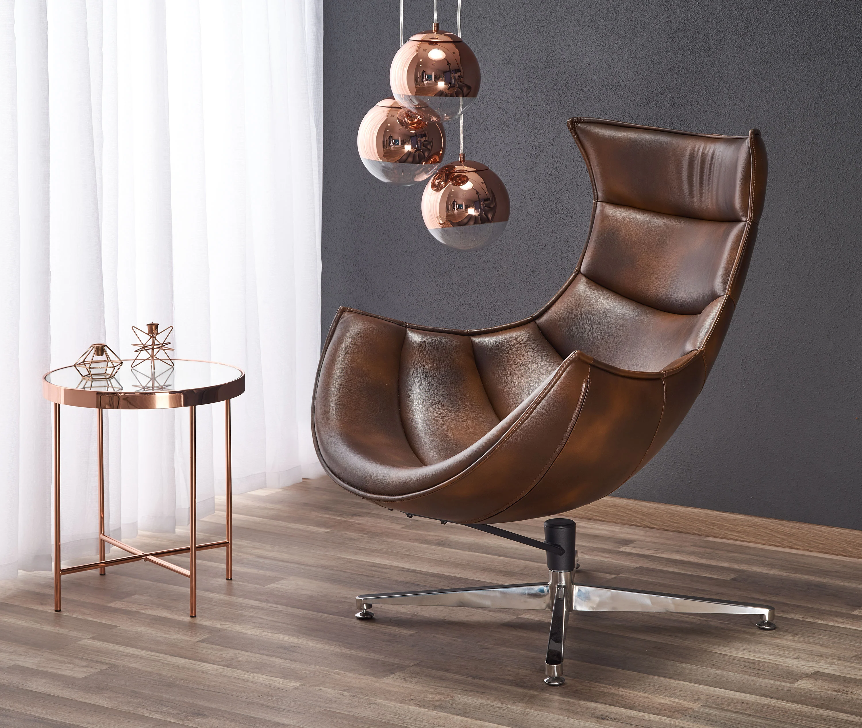 Krėslas LUXOR, tamsiai rudas