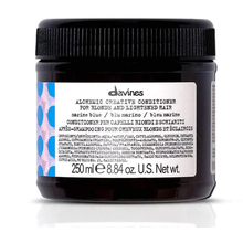 Davines Alchemic Creative Conditioner For Blonde And Lightened Hair Coral 250 ml