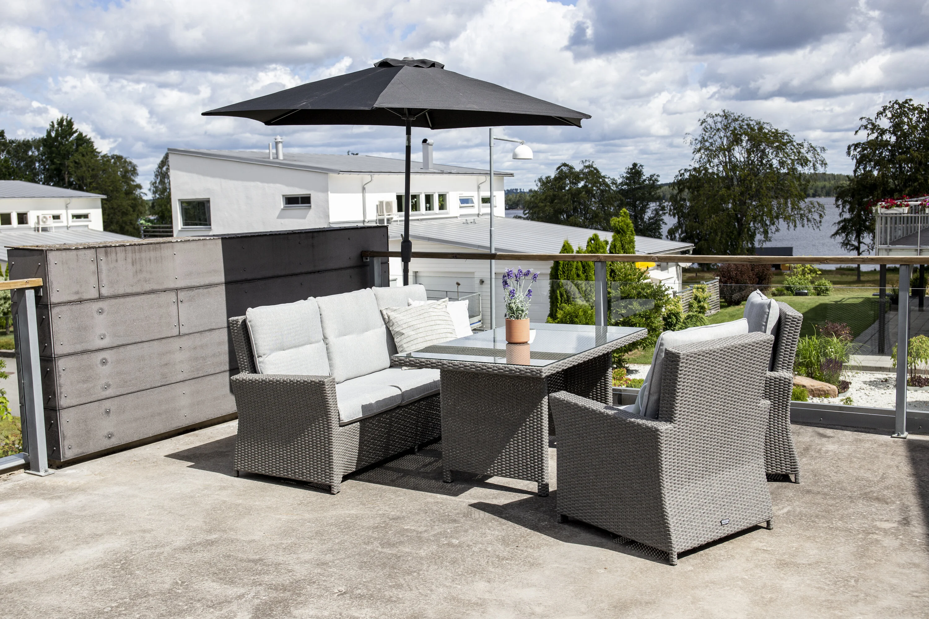 Lauko baldų komplektas Brentwood